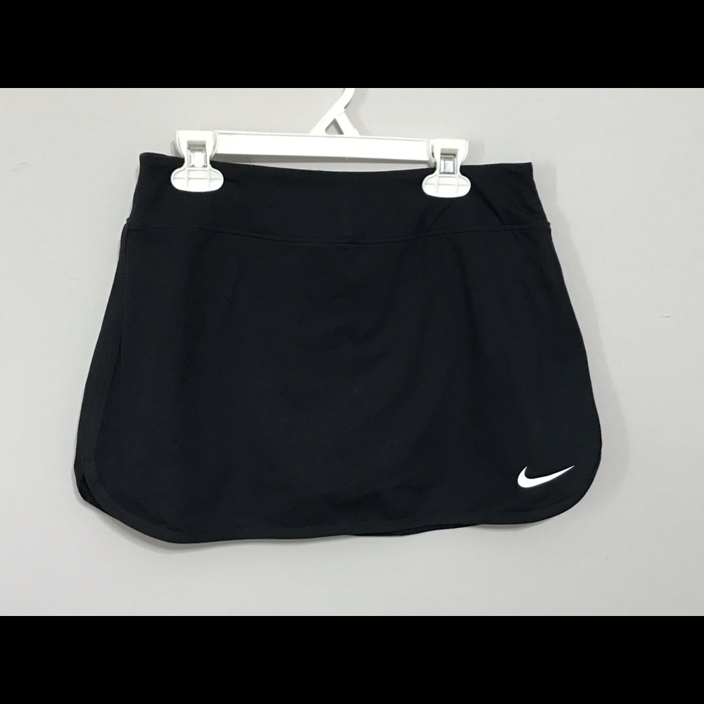 Nike Women’s Court Pure Tennis Skort